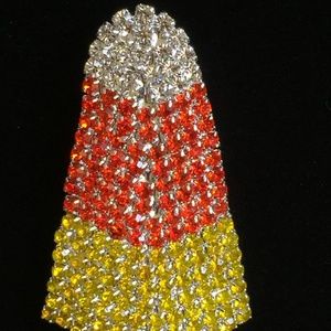 ORANGE YELLOW HALLOWEEN CANDY CORN PIN BROOCH